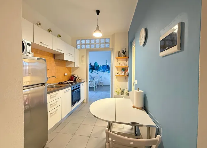 Lily Firence Lägenhet